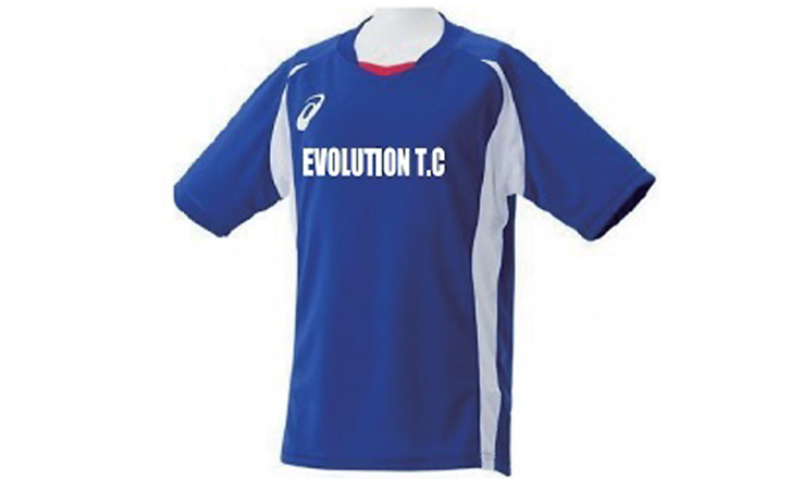 Evolution Track Clubのロゴ入りTシャツ（アシックス製）